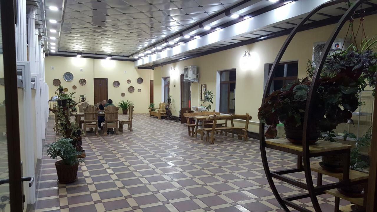 Rohat Hostel Qoʻqon Exterior foto